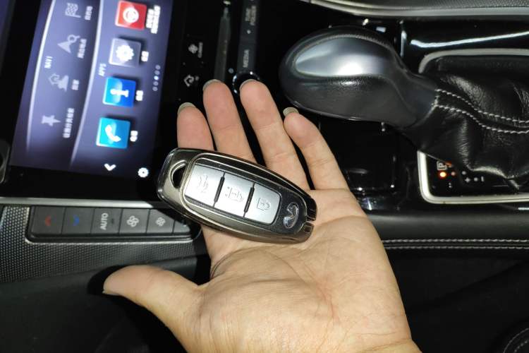 Used Infiniti Q50L 2015 2.0T Enjoyment Edition Vehicle Key