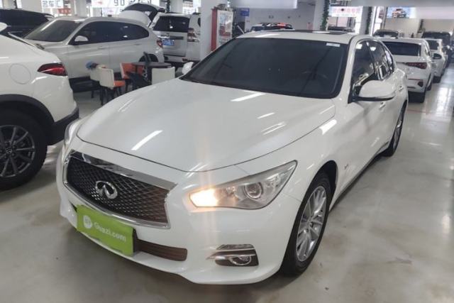 Infiniti Q50L 2015 2.0T Comfort Edition с пробегом