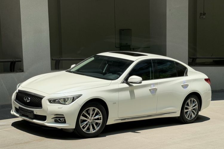 Used Infiniti Q50L 2015 2.0T Enjoyment Edition Guazi used car, China used car export, Used car for sale, Used cars, Cheapest cars for sale