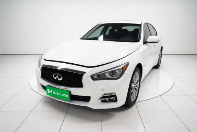 Ojetý Infiniti Q50L 2015 2.0T Enjoyment Edition