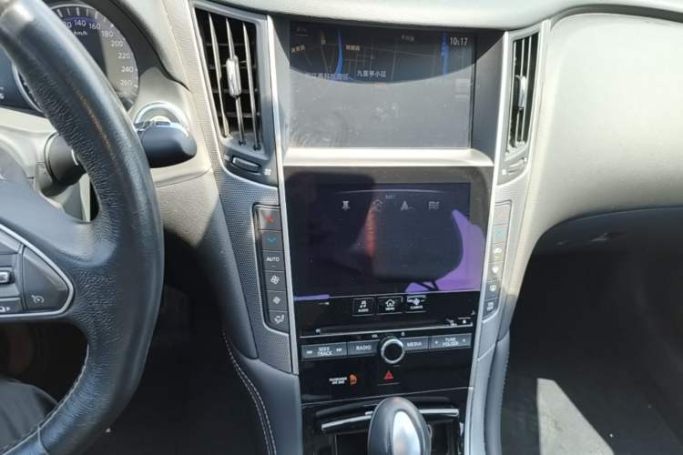 Used Infiniti Q50L 2015 2.0T Enjoyment Edition Audio And AC Panel