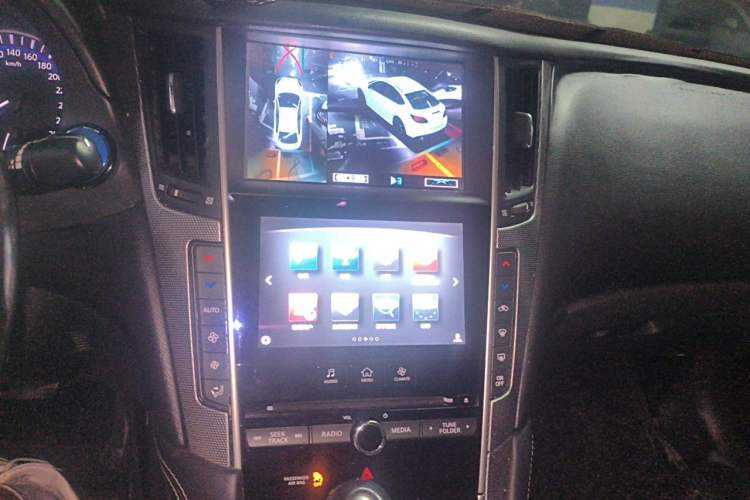 Used Infiniti Q50L 2015 2.0T Enjoyment Edition Audio And AC Panel