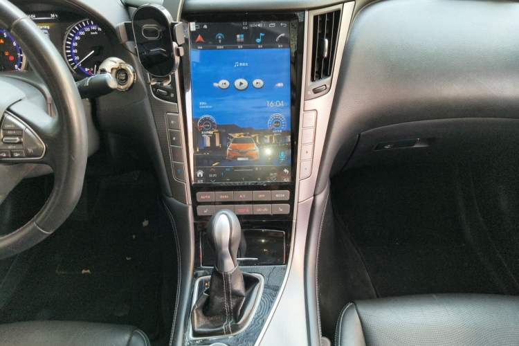 Used Infiniti Q50L 2015 2.0T Enjoyment Edition Audio And AC Panel