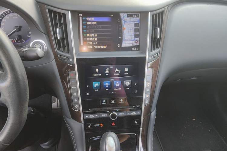 Used Infiniti Q50L 2015 2.0T Luxury Sport Edition Audio And AC Panel