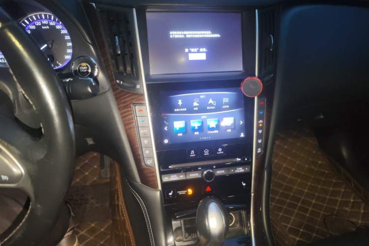 Used Infiniti Q50L 2015 2.0T Luxury Edition Audio And AC Panel
