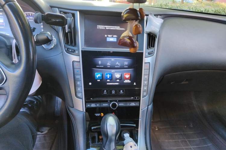Used Infiniti Q50L 2015 2.0T Enjoyment Edition Audio And AC Panel