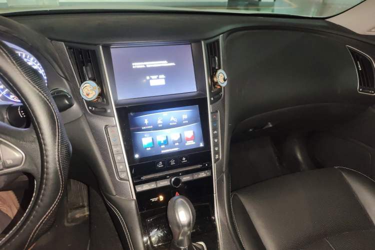 Used Infiniti Q50L 2015 2.0T Enjoyment Edition Audio And AC Panel