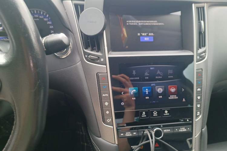 Used Infiniti Q50L 2015 2.0T Enjoyment Edition Audio And AC Panel
