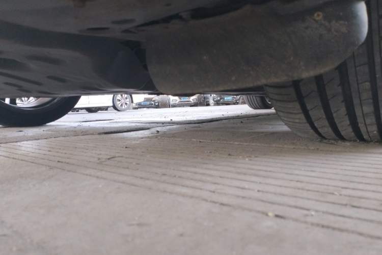 Used Infiniti Q50L 2015 2.0T Sport Edition Chassis Front Left