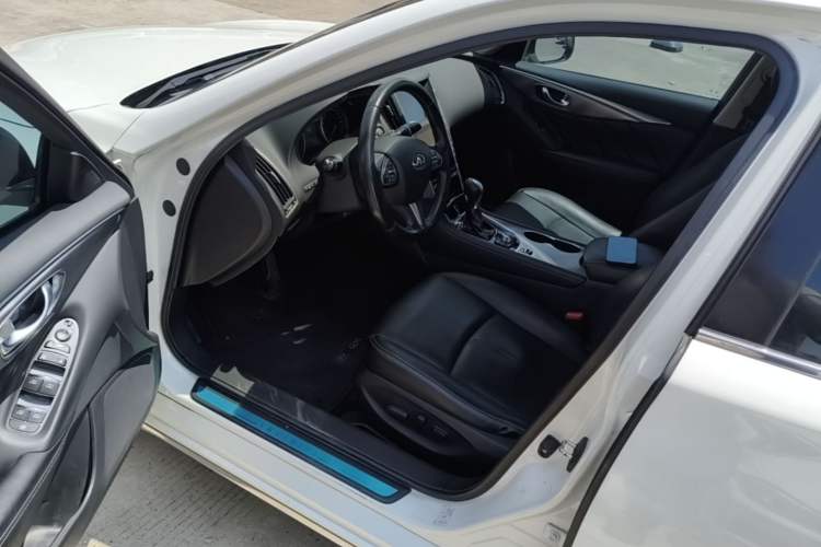 Used Infiniti Q50L 2015 2.0T Enjoyment Edition Driver Seat