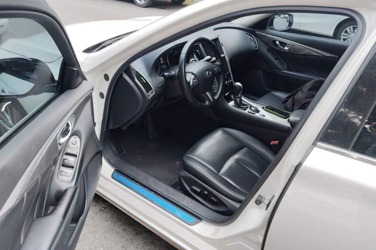Used Infiniti Q50L 2015 2.0T Enjoyment Edition Driver Seat