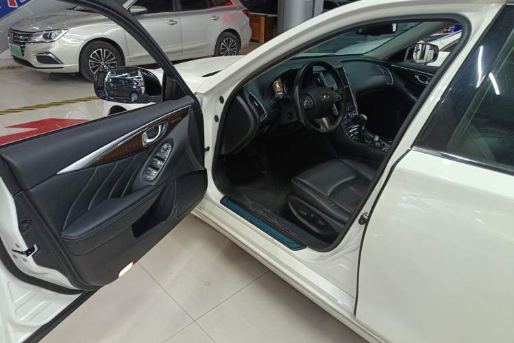Used Infiniti Q50L 2015 2.0T Luxury Edition Driver Seat