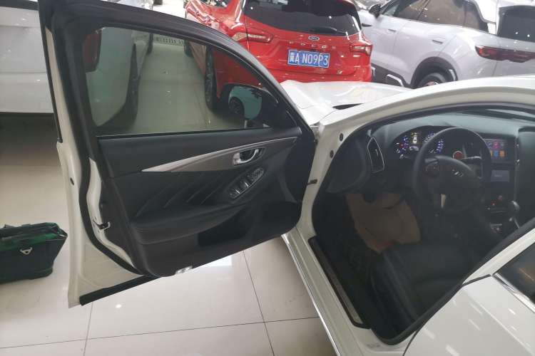 Used Infiniti Q50L 2015 2.0T Enjoyment Edition Driver Seat