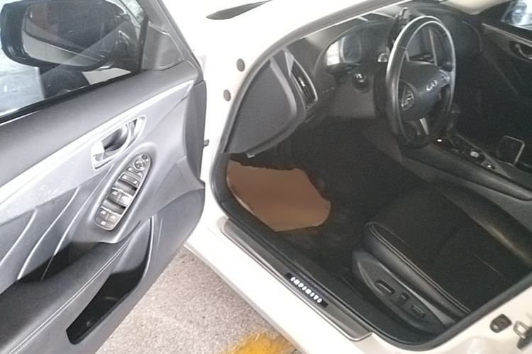 Used Infiniti Q50L 2015 2.0T Enjoyment Edition Driver Seat