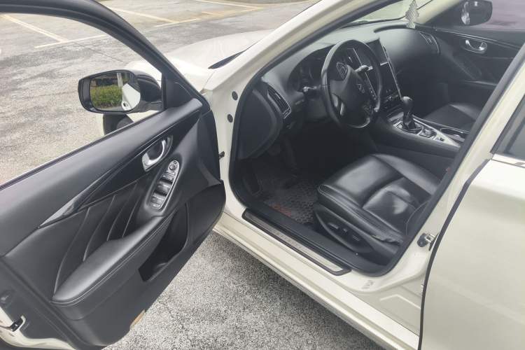 Used Infiniti Q50L 2015 2.0T Enjoyment Edition Driver Seat