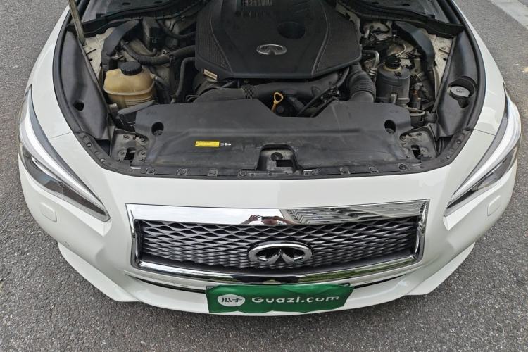 Used Infiniti Q50L 2015 2.0T Enjoyment Edition Engine Bay