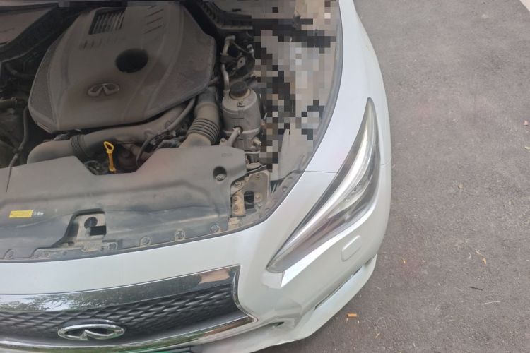 Used Infiniti Q50L 2015 2.0T Enjoyment Edition Engine Bay Left