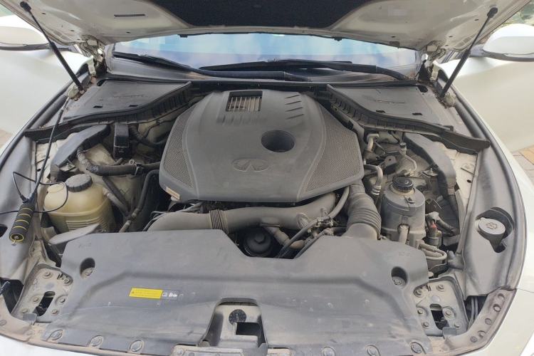 Used Infiniti Q50L 2015 2.0T Comfort Edition Engine Bay