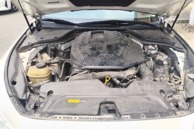 Used Infiniti Q50L 2015 2.0T Comfort Edition Engine Bay