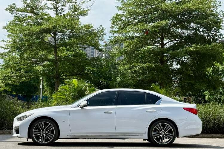 Used Infiniti Q50L 2015 2.0T Sport Edition Exterior 1