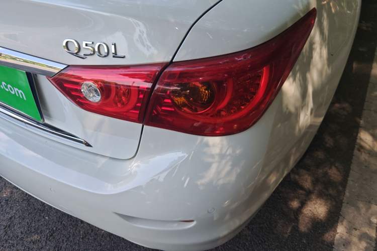 Used Infiniti Q50L 2015 2.0T Comfort Edition Exterior 2