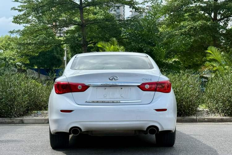Used Infiniti Q50L 2015 2.0T Sport Edition Exterior 4