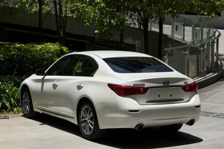 Used Infiniti Q50L 2015 2.0T Enjoyment Edition Exterior 8