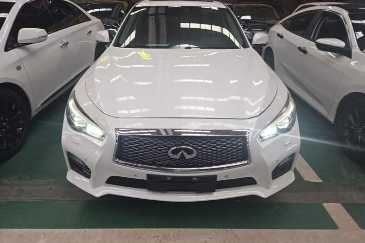 Used Infiniti Q50L 2015 2.0T Luxury Sport Edition Front