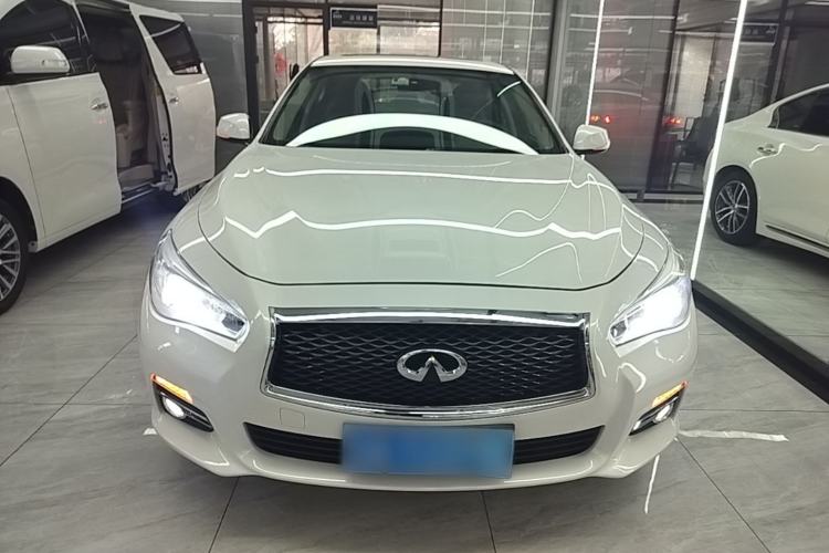 Used Infiniti Q50L 2015 2.0T Comfort Edition Front