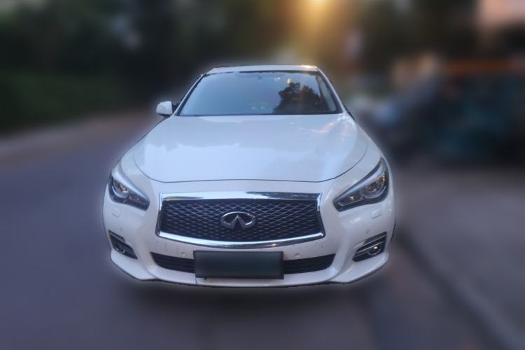 Used Infiniti Q50L 2015 2.0T Luxury Edition Front