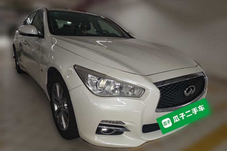 Used Infiniti Q50L 2015 2.0T Comfort Edition Front Right 45 Deg