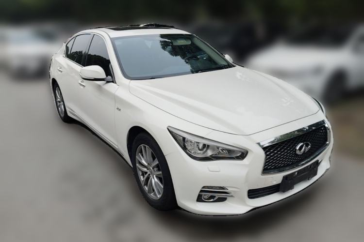 Used Infiniti Q50L 2015 2.0T Enjoyment Edition Front Right 45 Deg
