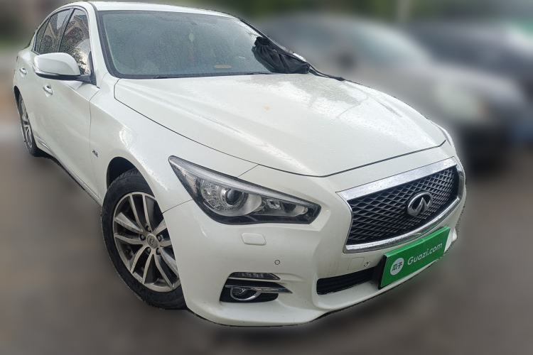 Used Infiniti Q50L 2015 2.0T Enjoyment Edition Front Right 45 Deg