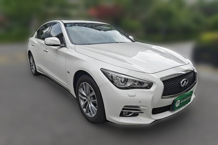Used Infiniti Q50L 2015 2.0T Enjoyment Edition Front Right 45 Deg