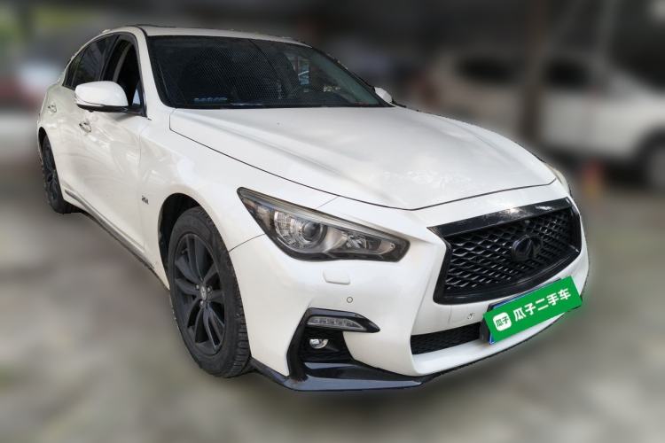 Used Infiniti Q50L 2015 2.0T Enjoyment Edition Front Right 45 Deg