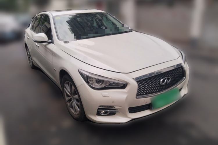 Used Infiniti Q50L 2015 2.0T Enjoyment Edition Front Right 45 Deg