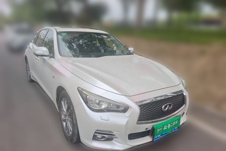 Used Infiniti Q50L 2015 2.0T Enjoyment Edition Front Right 45 Deg