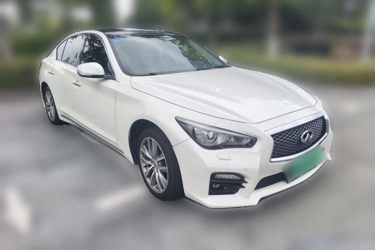 Used Infiniti Q50L 2015 2.0T Enjoyment Edition Front Right 45 Deg