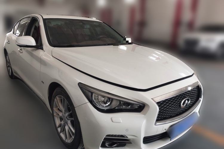 Used Infiniti Q50L 2015 2.0T Enjoyment Edition Front Right 45 Deg