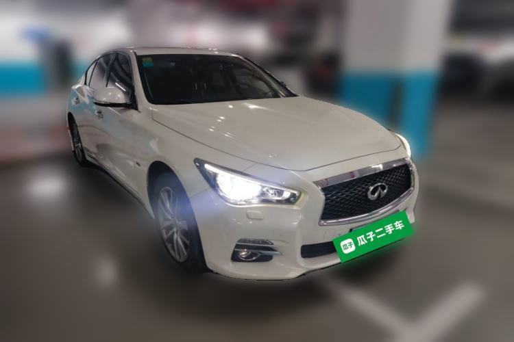 Used Infiniti Q50L 2015 2.0T Enjoyment Edition Front Right 45 Deg