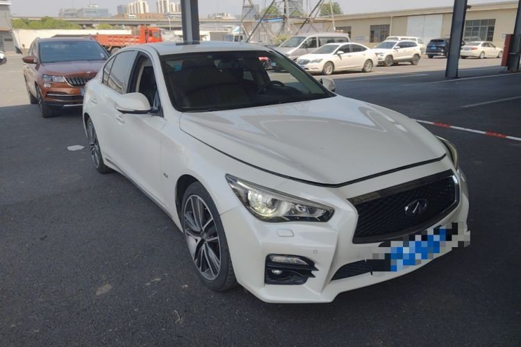 Used Infiniti Q50L 2015 2.0T Luxury Sport Edition Front Right 45 Deg