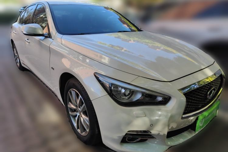 Used Infiniti Q50L 2015 2.0T Enjoyment Edition Front Right 45 Deg