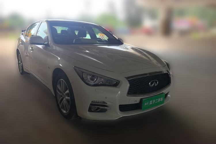 Used Infiniti Q50L 2015 2.0T Enjoyment Edition Front Right 45 Deg