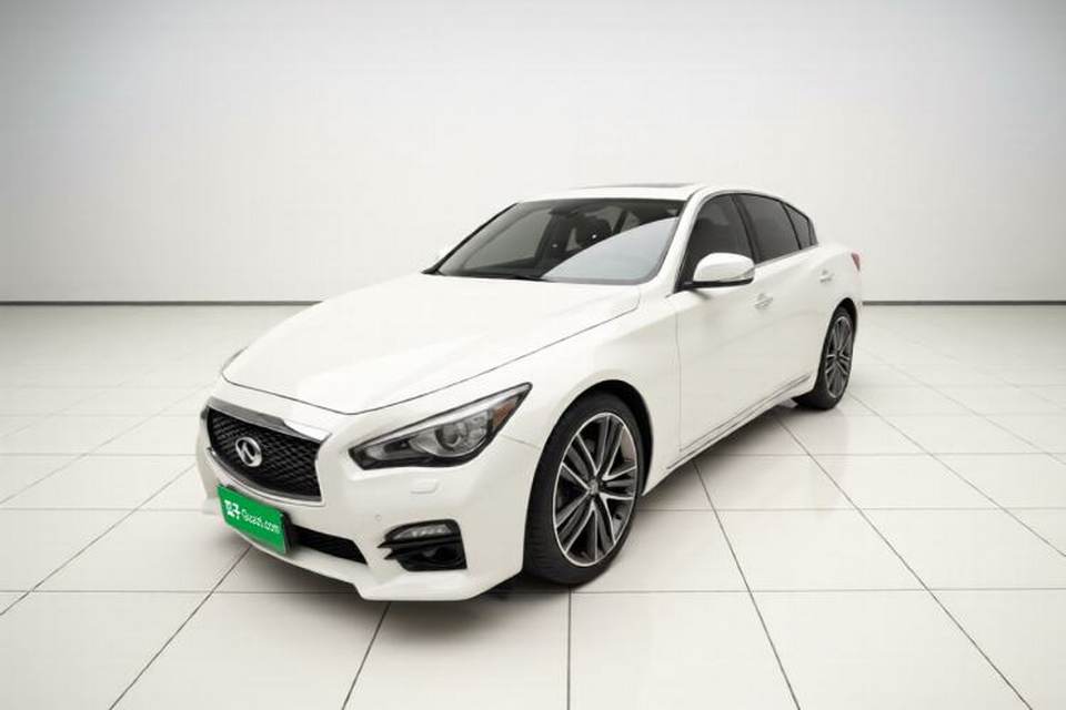 Infiniti Q50L 2015
