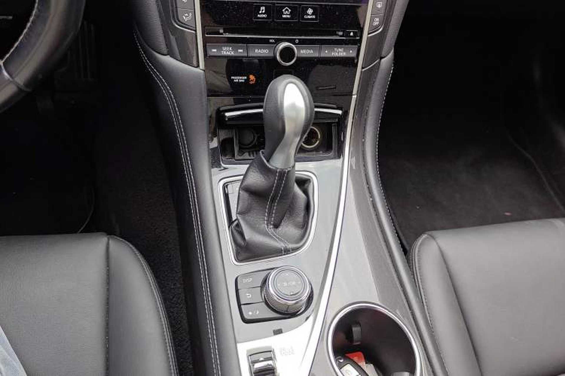 Used Infiniti Q50L 2015 2.0T Comfort Edition Gear Lever
