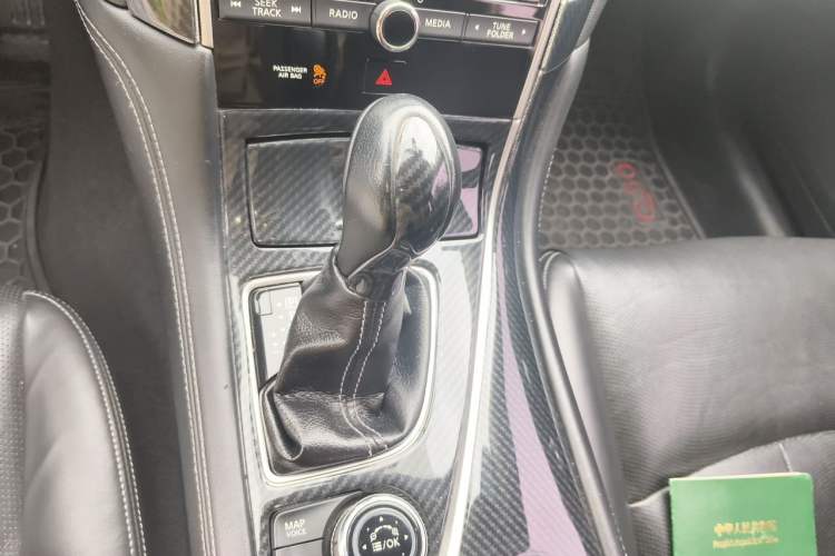 Used Infiniti Q50L 2015 2.0T Enjoyment Edition Gear Lever
