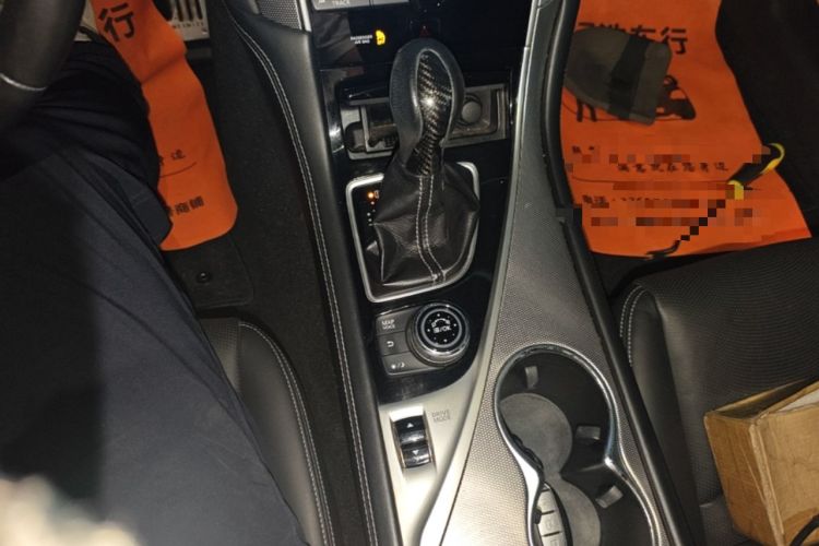 Used Infiniti Q50L 2015 2.0T Enjoyment Edition Gear Lever