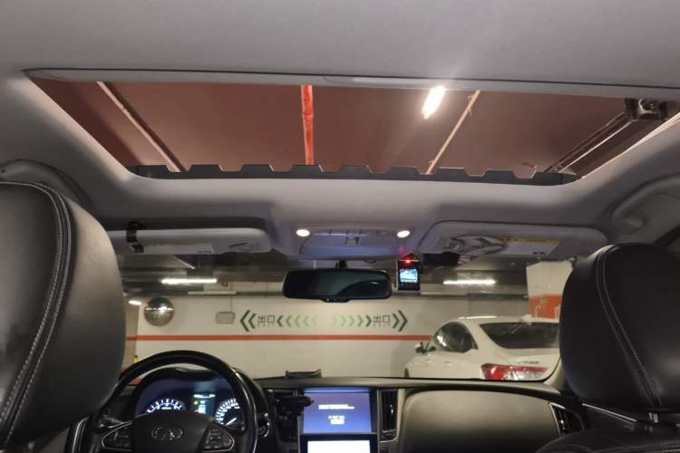Used Infiniti Q50L 2015 2.0T Enjoyment Edition Headliner