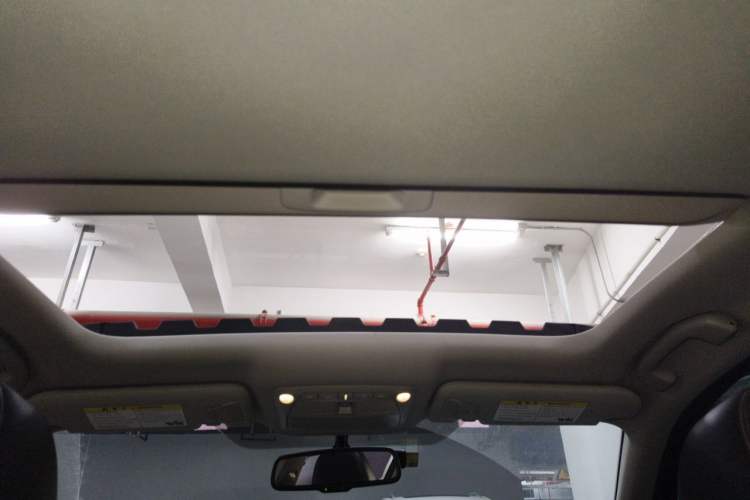 Used Infiniti Q50L 2015 2.0T Enjoyment Edition Headliner