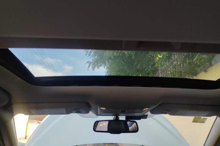 Used Infiniti Q50L 2015 2.0T Sport Edition Headliner
